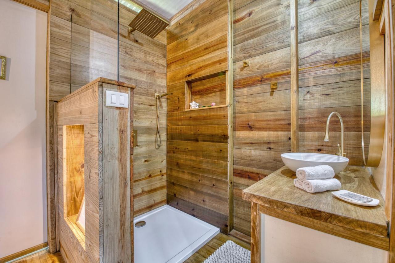 Vila Monkey Tiny House - Private Swimming Pool Big Bight Exteriér fotografie
